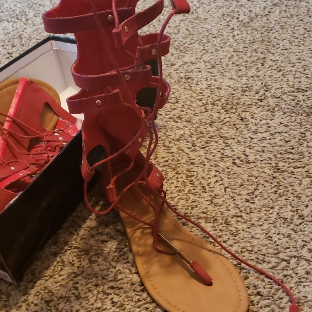 Sandals - Picture 2 of 2